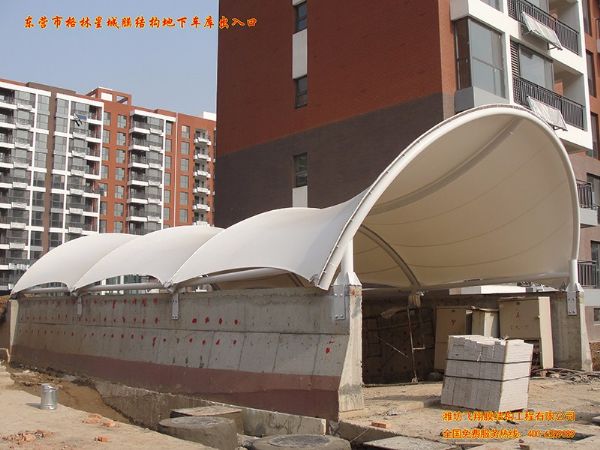 FX-580東營(yíng)市格林星城膜結(jié)構(gòu)地下車庫(kù)出入口.jpg