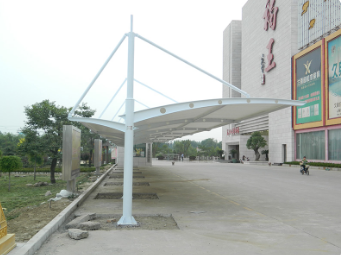 膜結構車棚.png